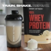 Billede af SHAKER SORT/RØD 600 ML BODY ATTACK